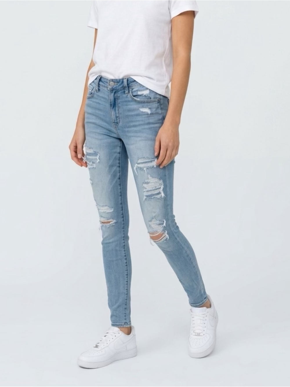 American Eagle Outfitters Light Blue Distressed Skinny Jeans Women's size 6xlong